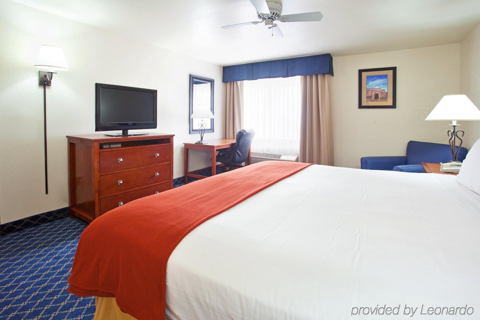Holiday Inn Express Tucson-Airport By Ihg Номер фото